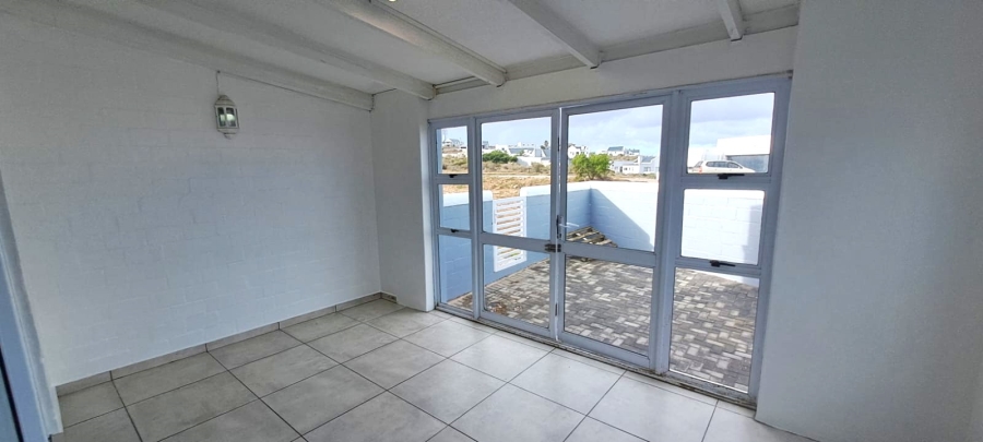4 Bedroom Property for Sale in Hoogland Western Cape